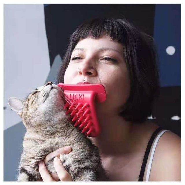 "Interactive Hair Removal Massage Comb for Cats and Dogs"