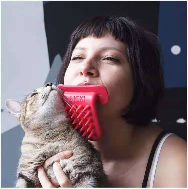 "Interactive Hair Removal Massage Comb for Cats and Dogs"